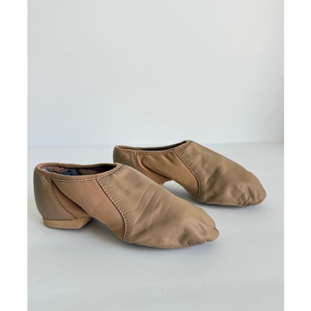Girls Bloch Slip-On Leather Jazz Split Sole Shoes size 12 Tan/Beige